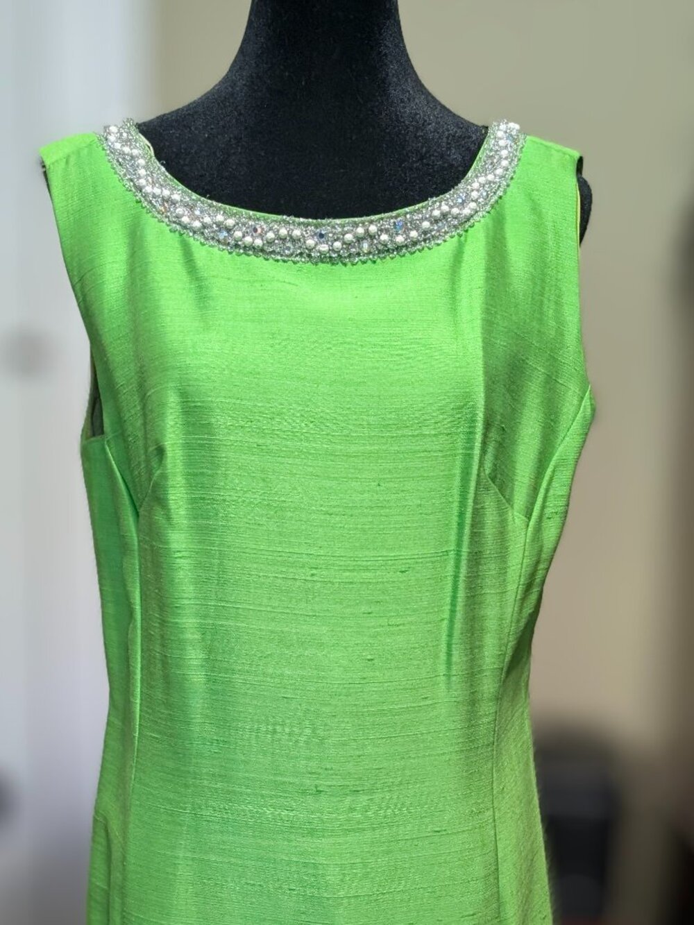 Vintage Lime Green Sleeveless Shift dress Size Small/Medium